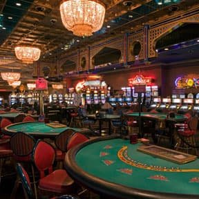 399slot မြန်မာ Online Platform — ဘောလုံး Live Casino Slots ကစားသမားများ မြင်ကွင်း